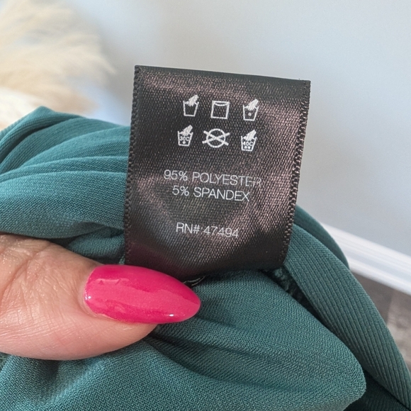 Norma Kamali Green Ruched Bodycon Midi Dress - Picture 9 of 12